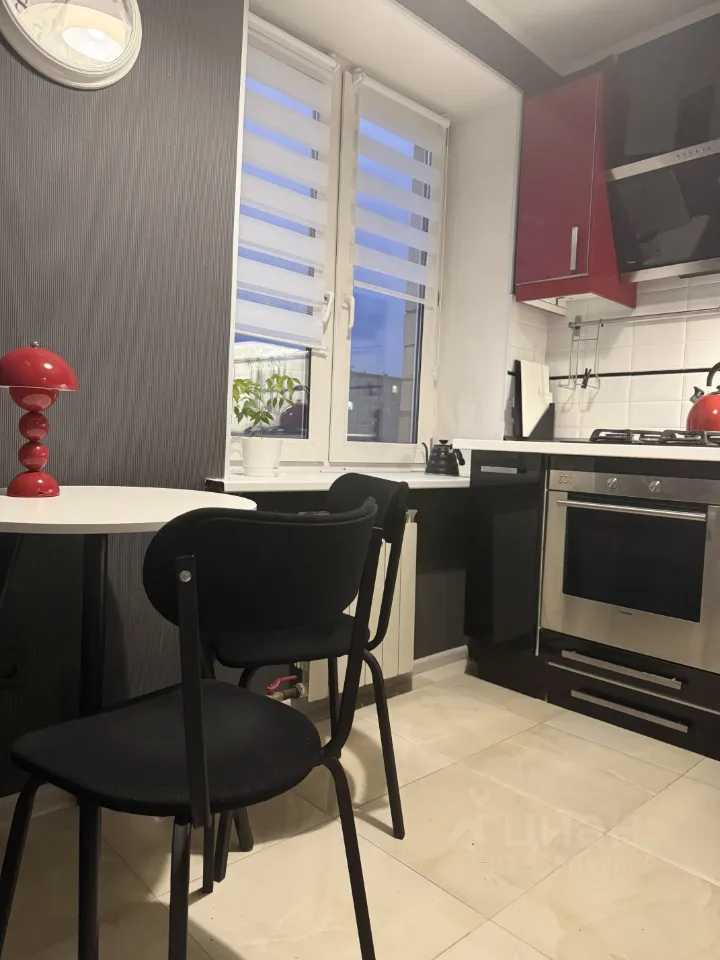 2-комнатная квартира, 42 м² — фотография 3