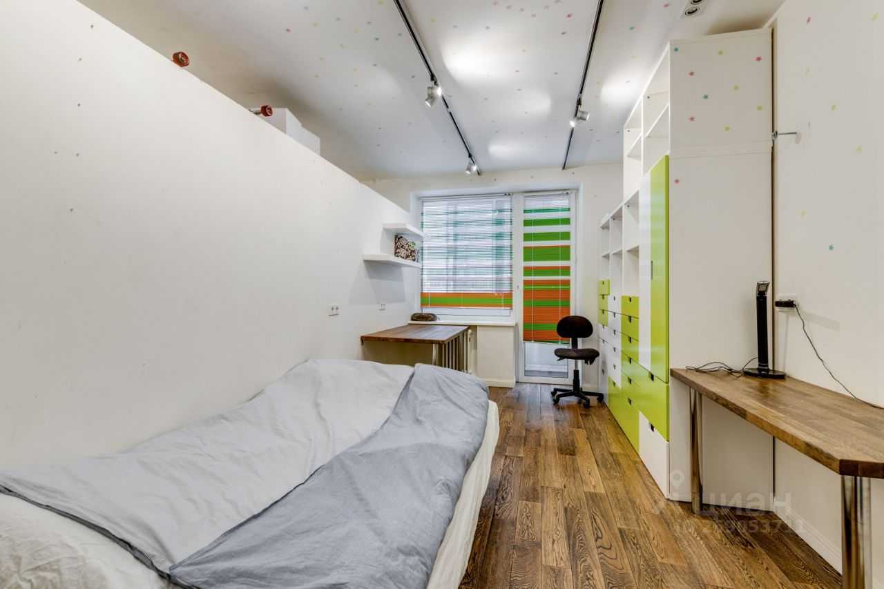 4-комнатная квартира, 110 м² — фотография 2