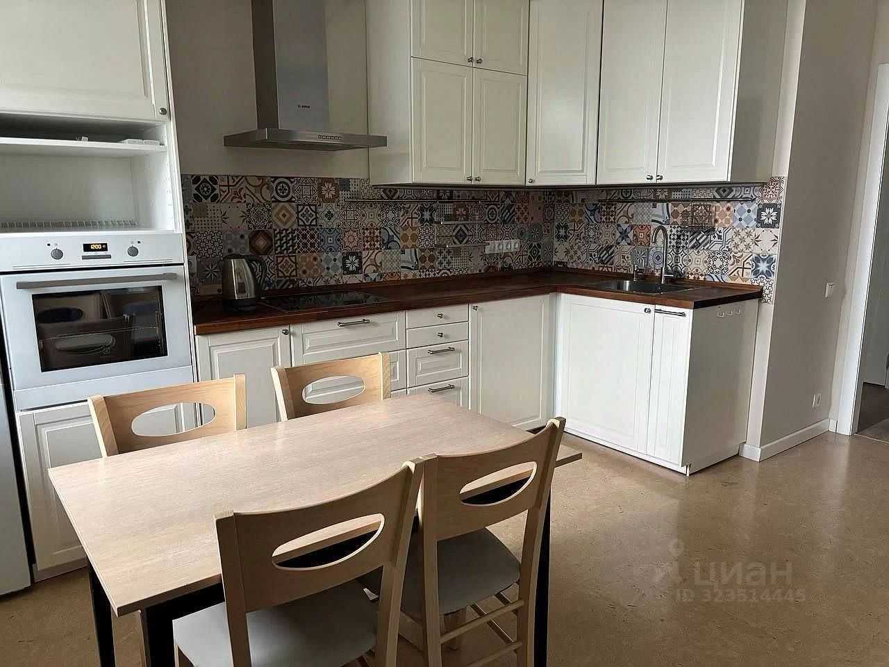2-комнатная квартира, 60 м²