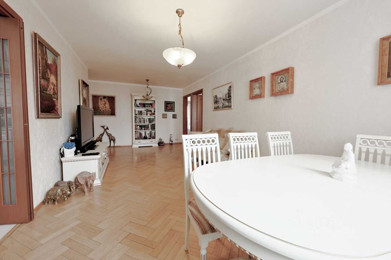 4-комнатная квартира, 118 м² — фотография 2