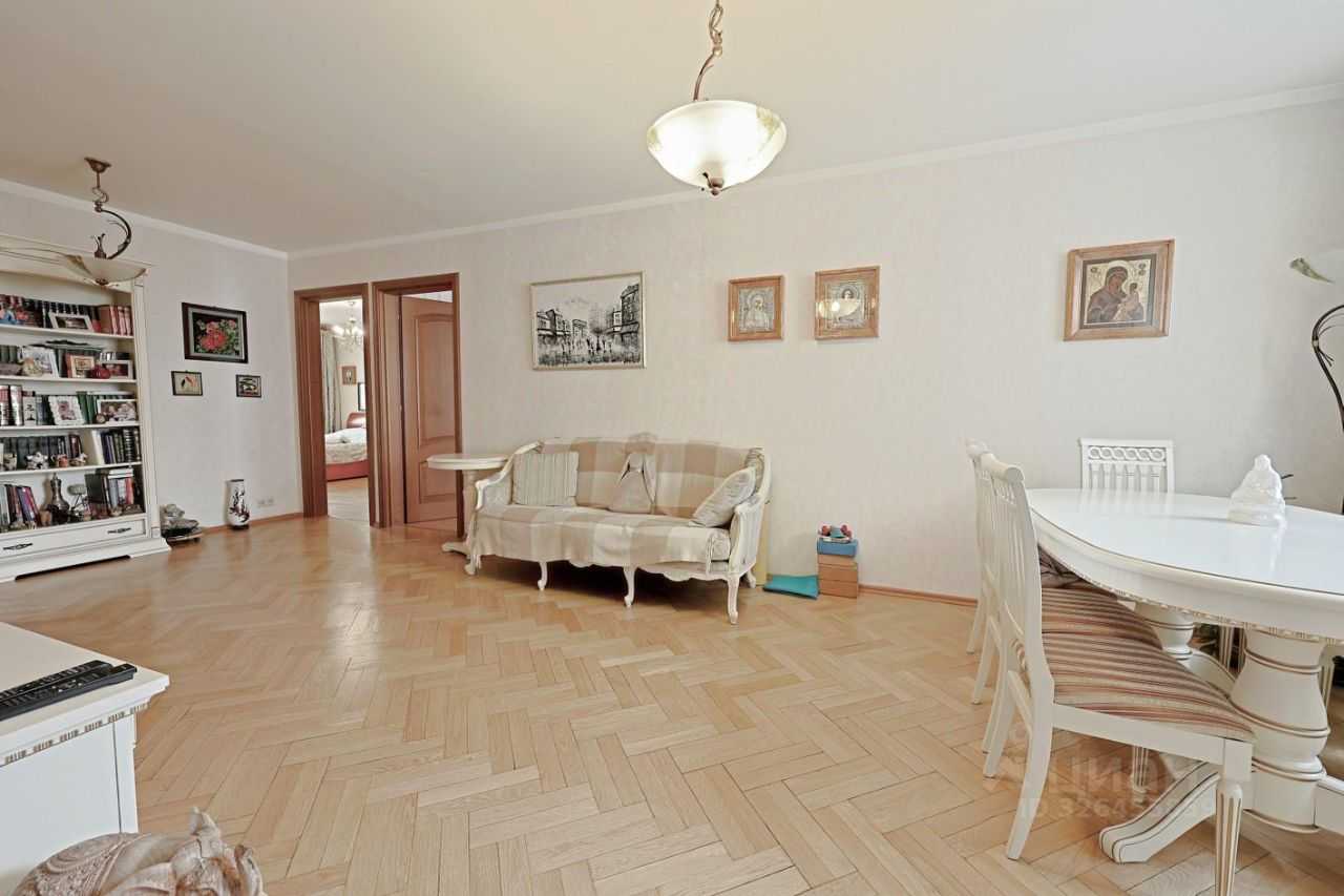 4-комнатная квартира, 118 м² — фотография 3