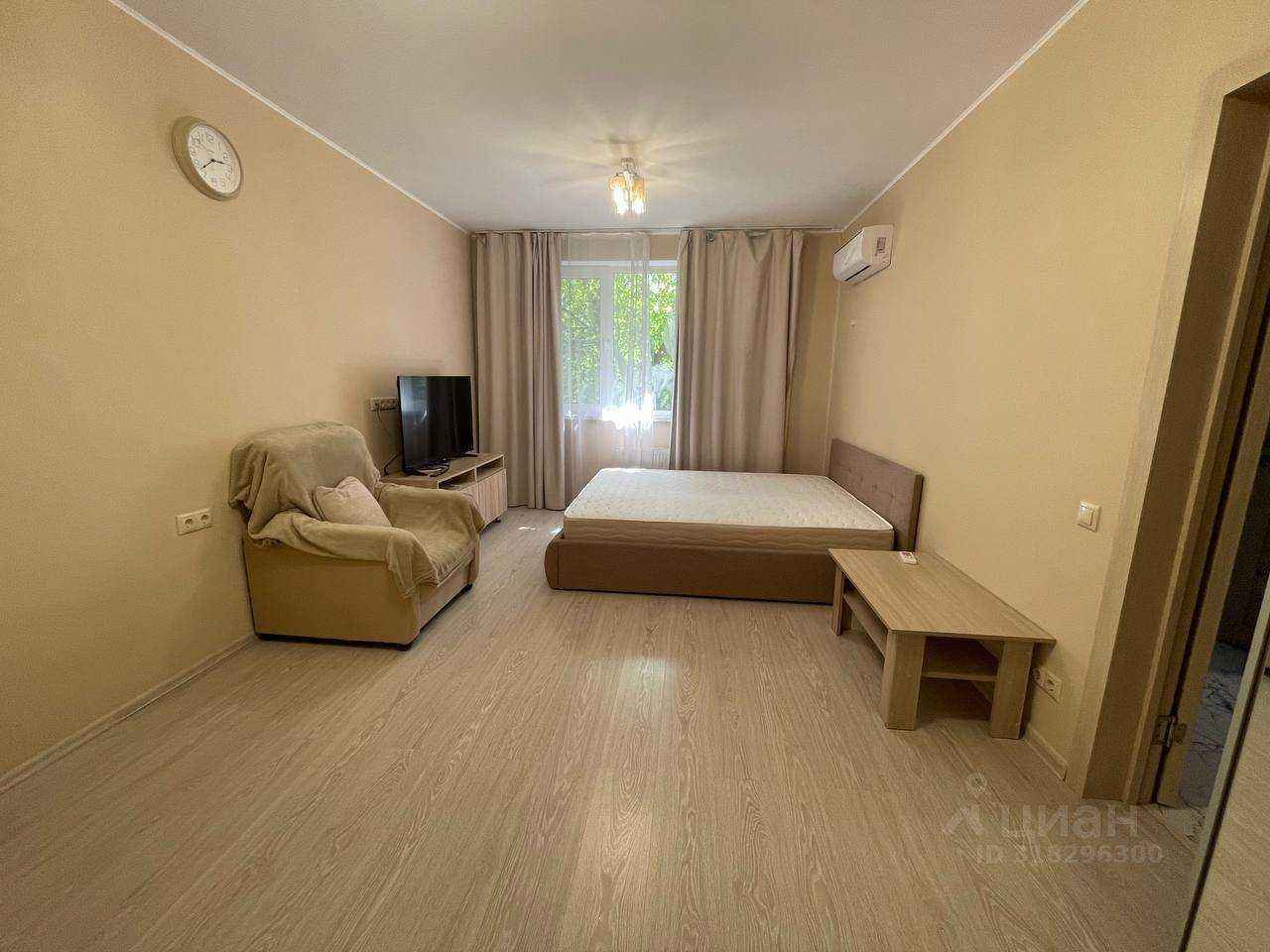 1-комнатная квартира, 42 м² — фотография 3