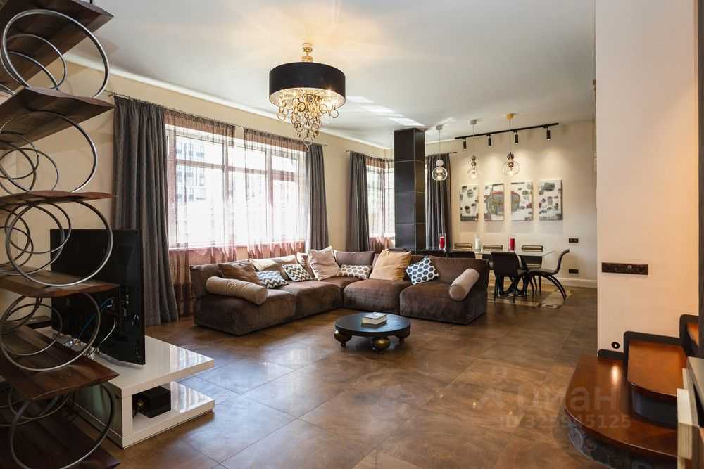 4-комнатная квартира, 200 м² — фотография 2