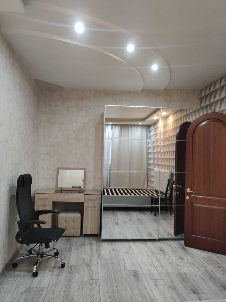1-комнатная квартира, 52 м² — фотография 2