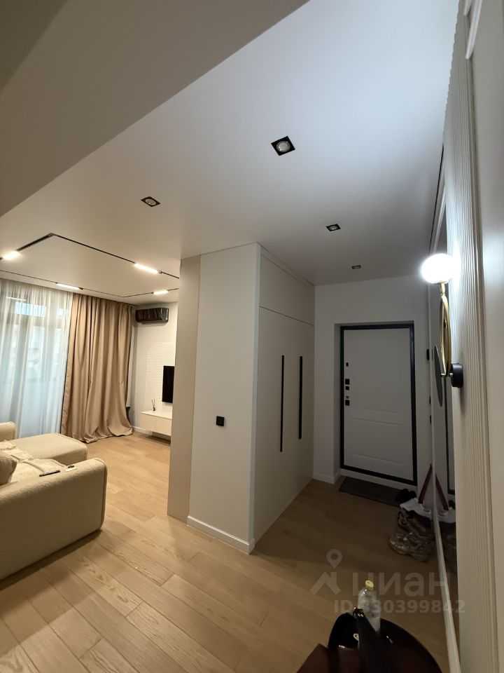 2-комнатная квартира, 52,8 м² — фотография 2