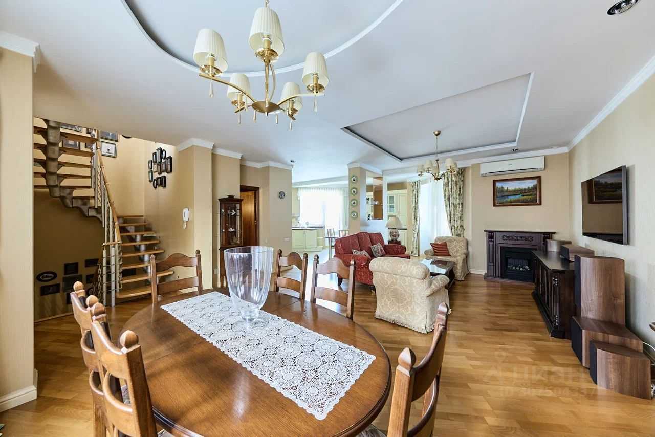 4-комнатная квартира, 163,5 м² — фотография 2