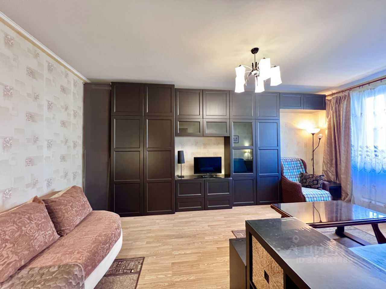 1-комнатная квартира, 37,9 м² — фотография 2