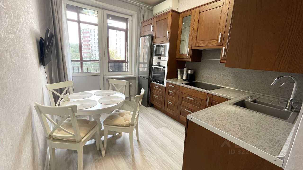2-комнатная квартира, 52 м² — фотография 2