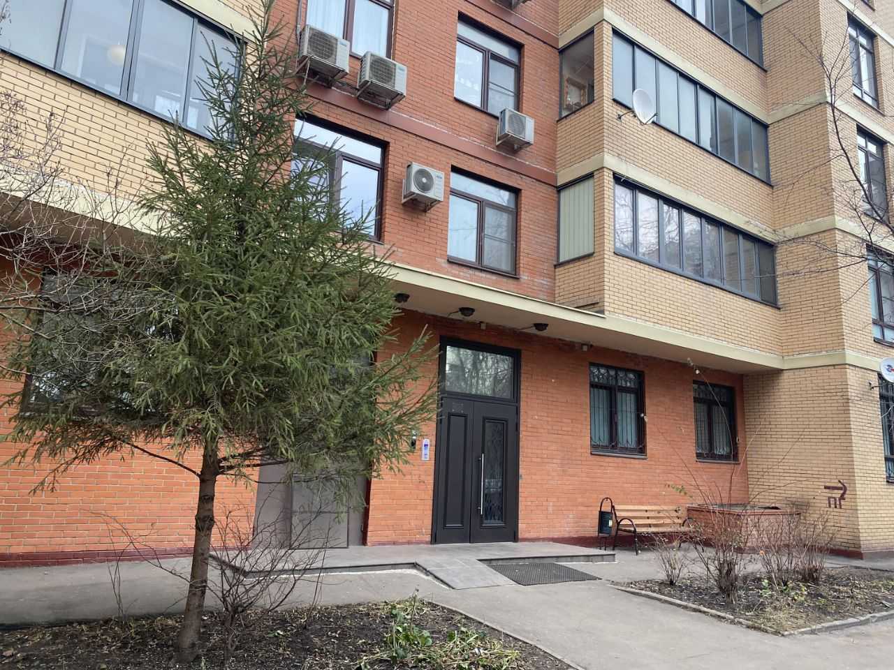 4-комнатная квартира, 139,7 м² — фотография 3
