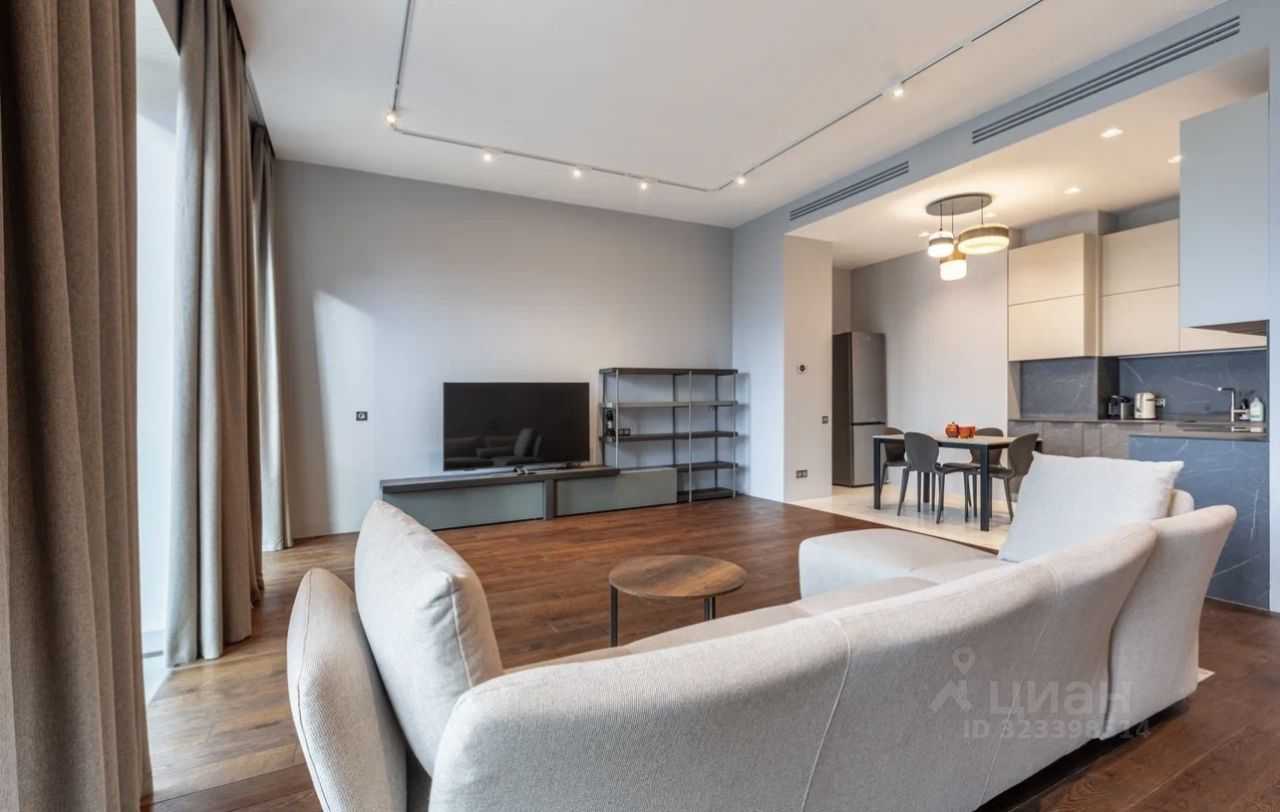 2-комнатная квартира, 77 м² — фотография 3