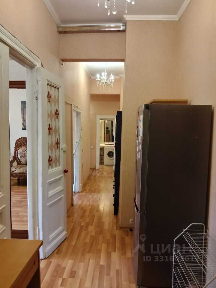 2-комнатная квартира, 67 м² — фотография 2