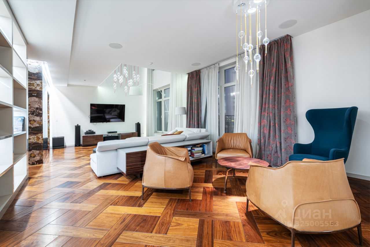 4-комнатная квартира, 250 м² — фотография 2