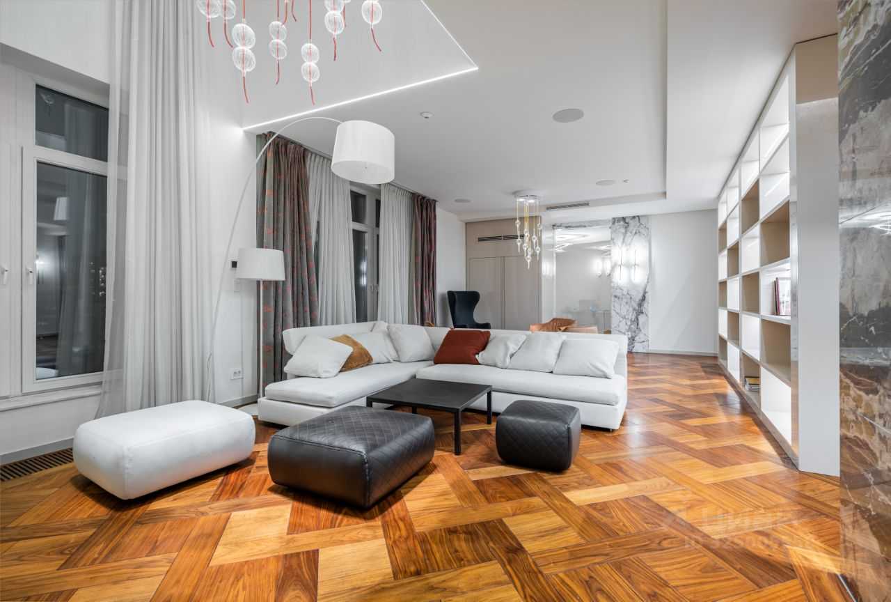 4-комнатная квартира, 250 м²