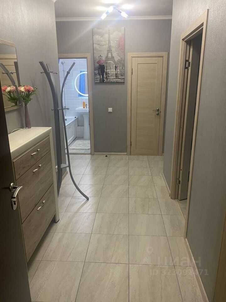 2-комнатная квартира, 65 м² — фотография 3
