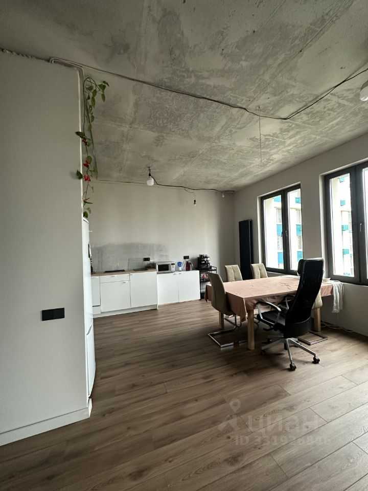 2-комнатная квартира, 75 м² — фотография 3