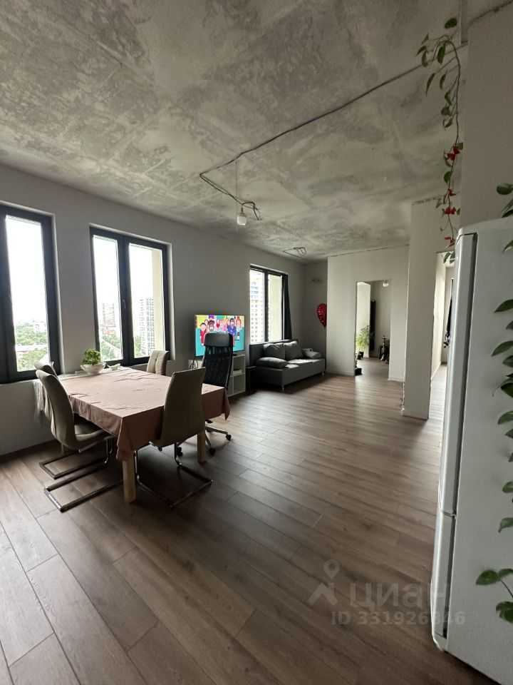 2-комнатная квартира, 75 м² — фотография 2