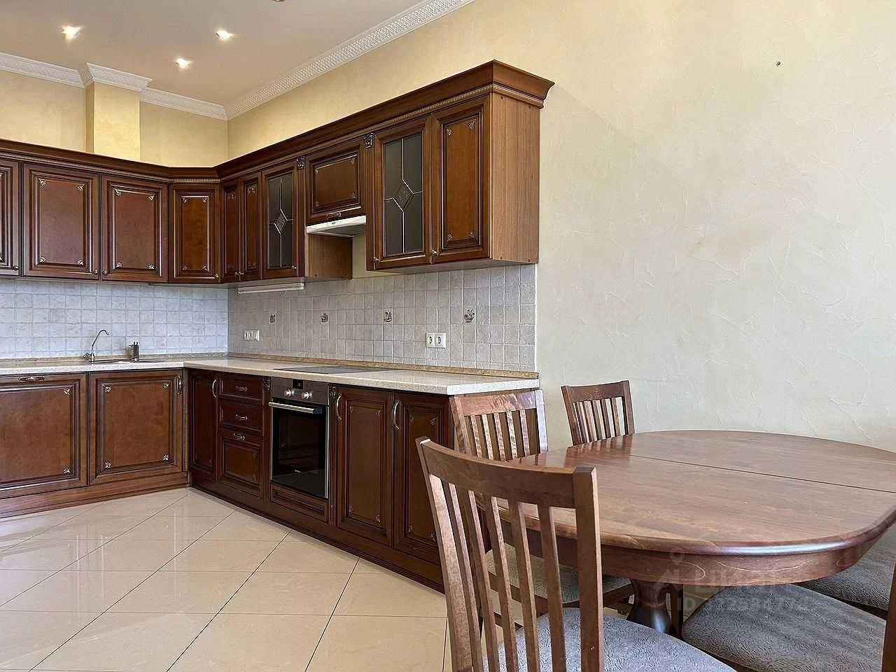 4-комнатная квартира, 160 м² — фотография 2