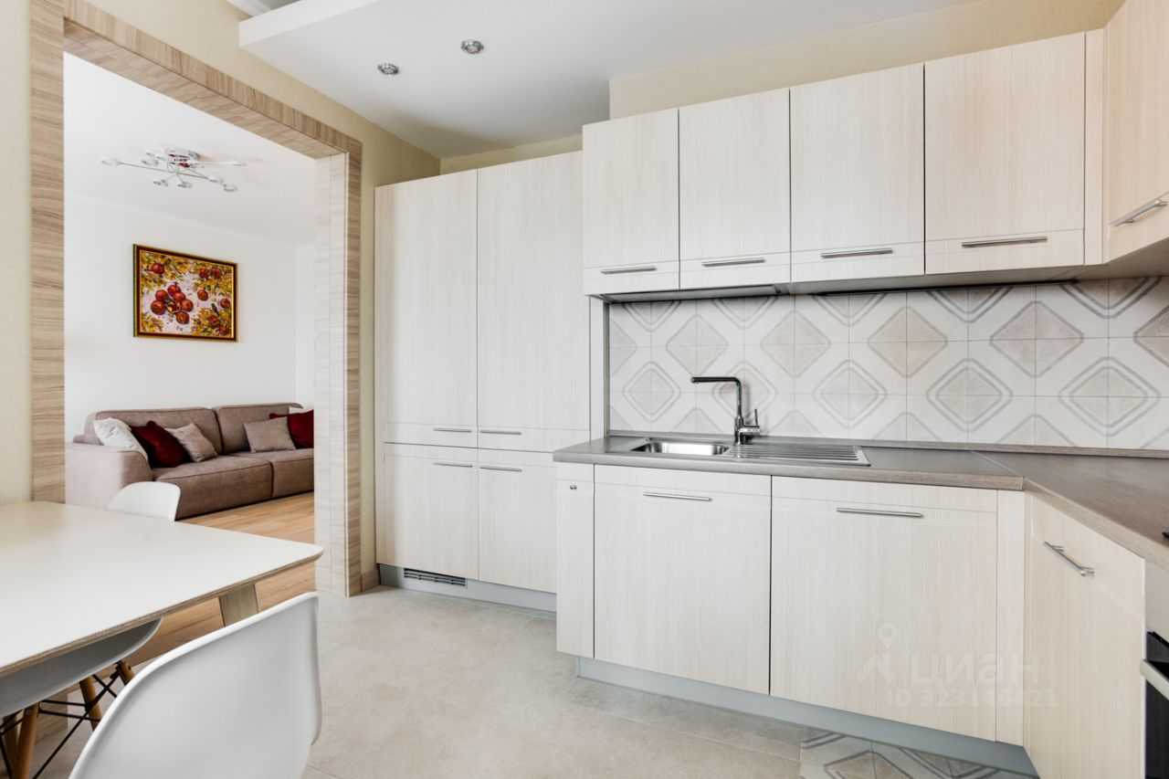2-комнатная квартира, 64 м² — фотография 2