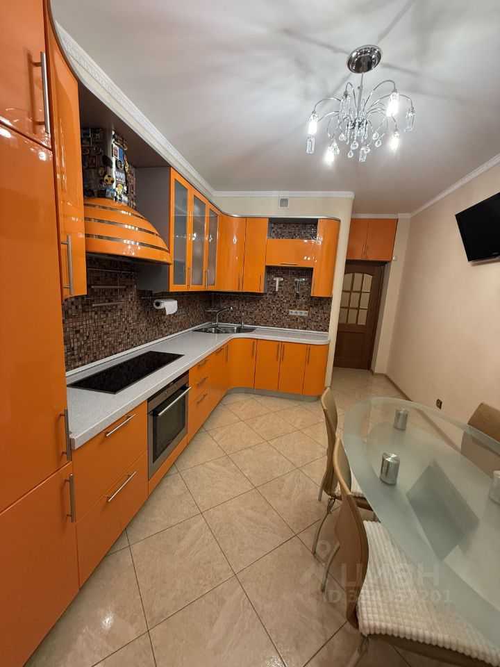 2-комнатная квартира, 85 м² — фотография 2