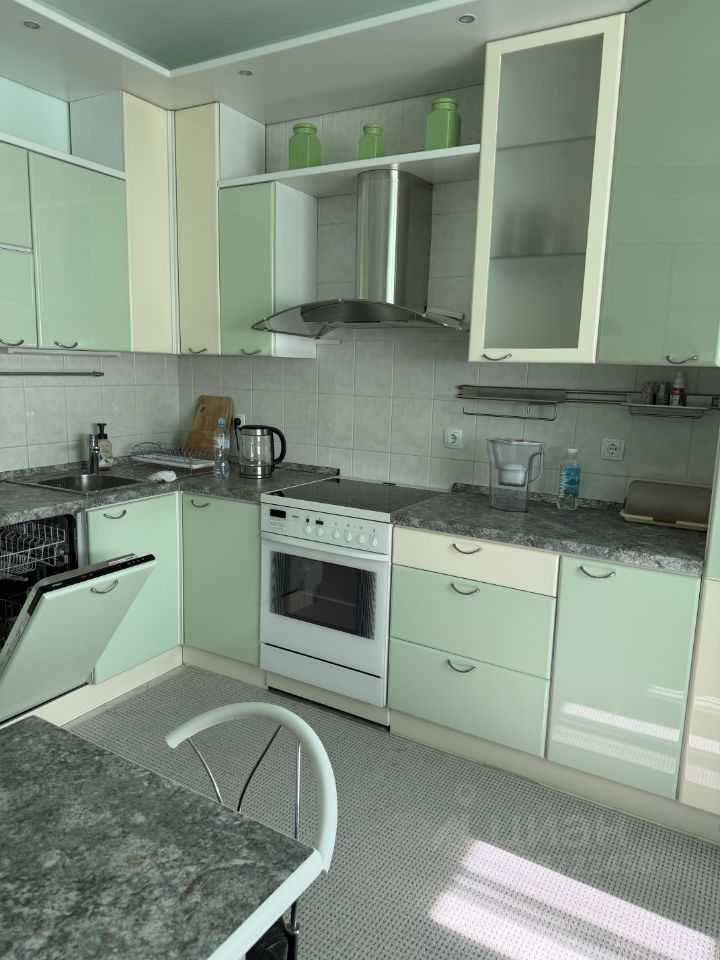 2-комнатная квартира, 72 м² — фотография 3