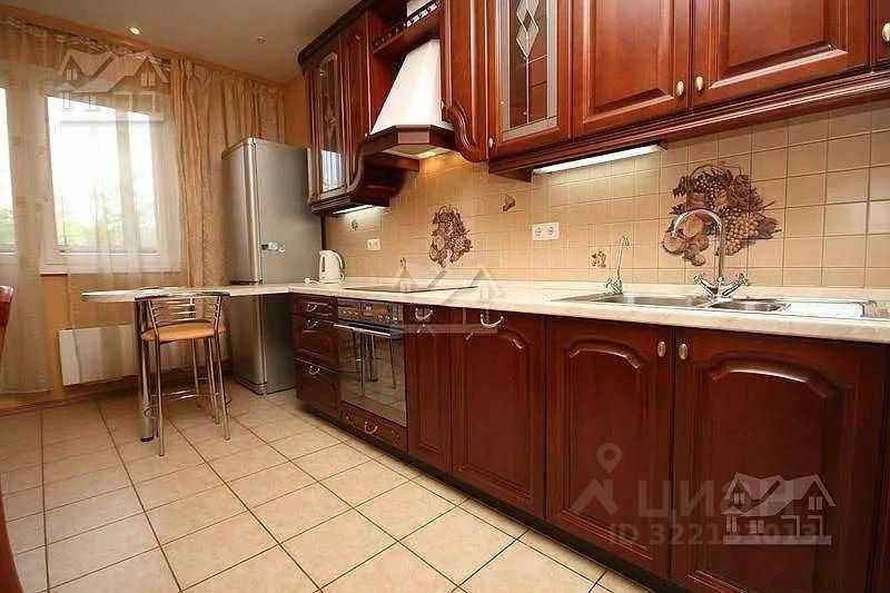 4-комнатная квартира, 150 м²