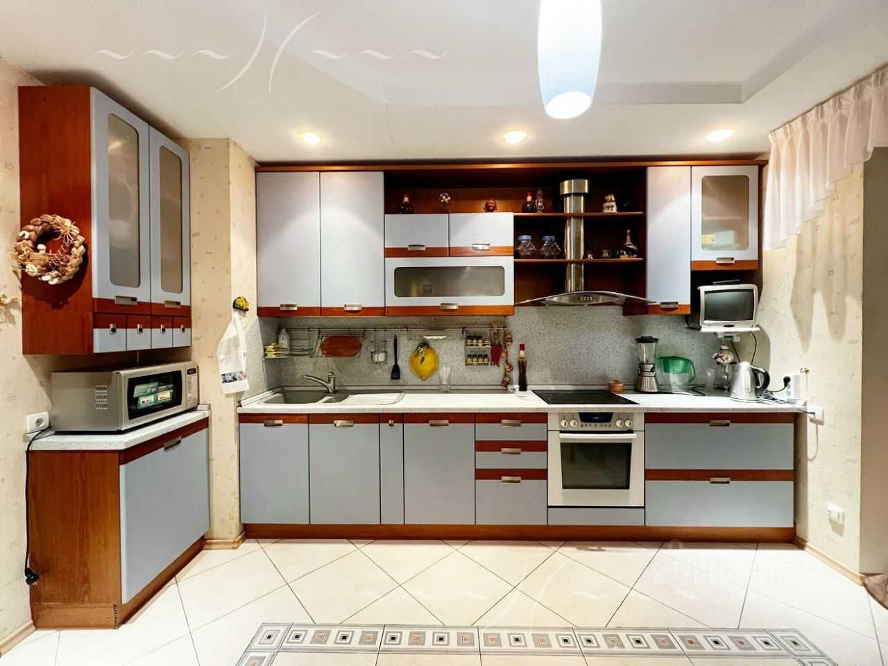4-комнатная квартира, 147 м² — фотография 2