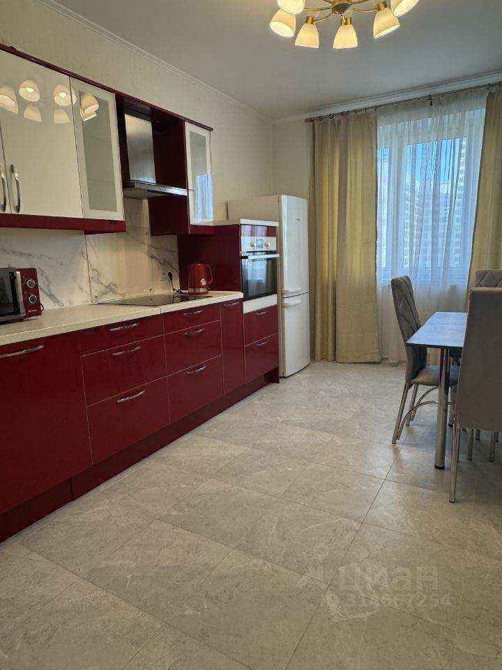 3-комнатная квартира, 82 м² — фотография 2