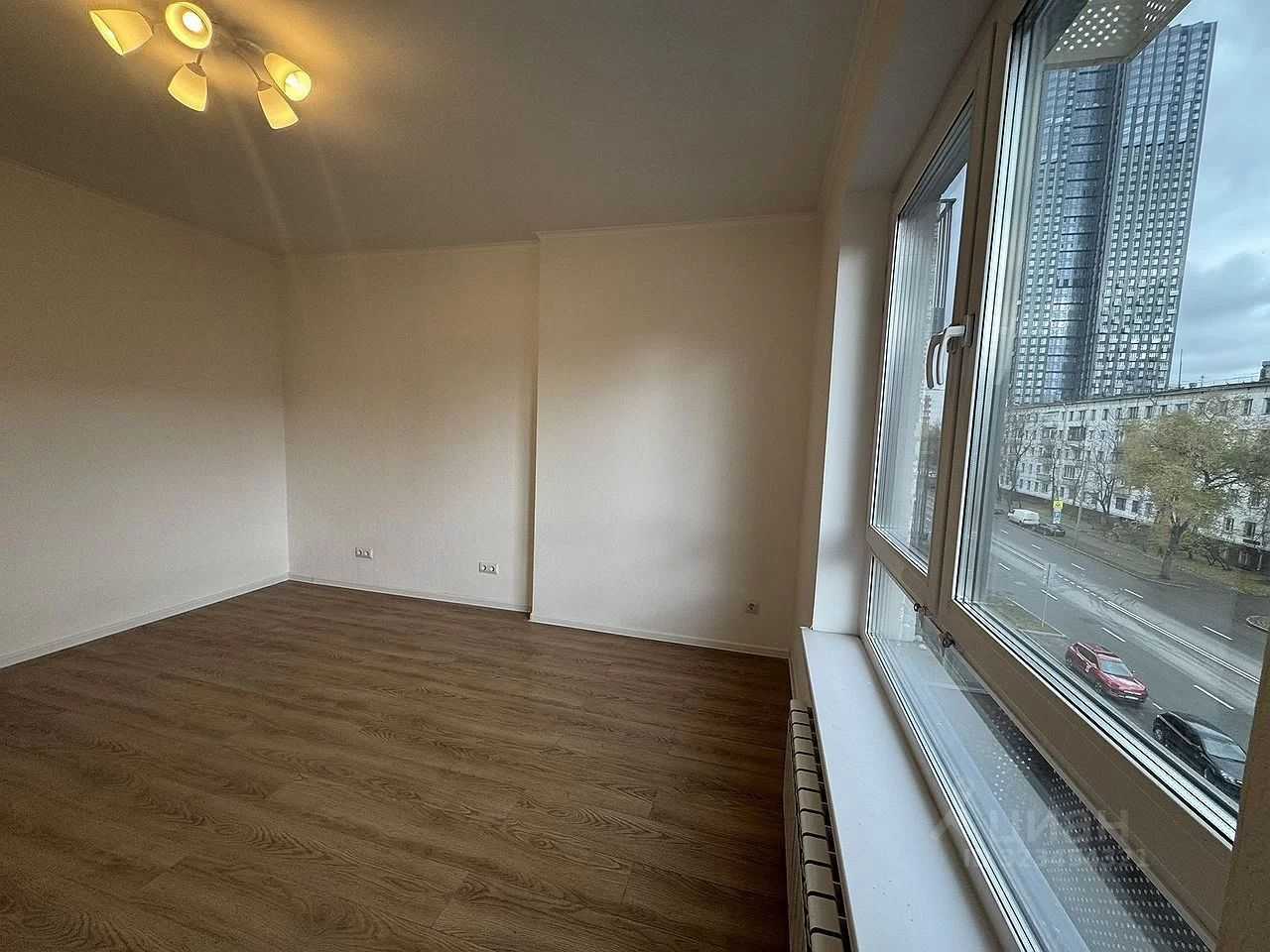 2-комнатная квартира, 56 м² — фотография 2