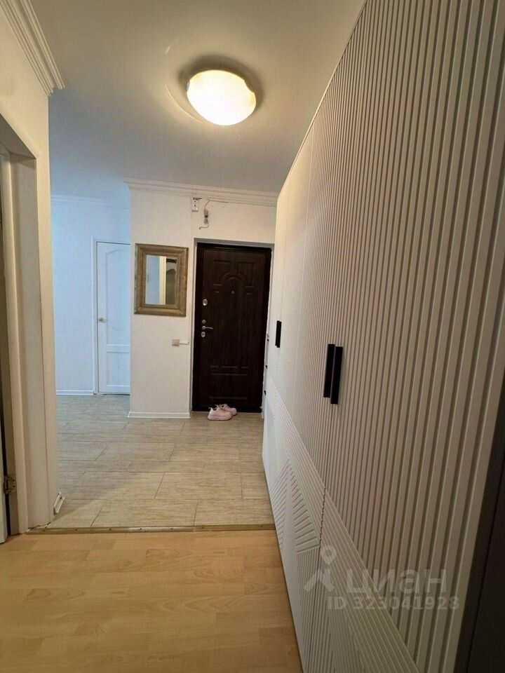 2-комнатная квартира, 63 м² — фотография 3