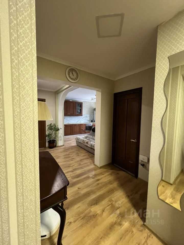 4-комнатная квартира, 103 м² — фотография 3