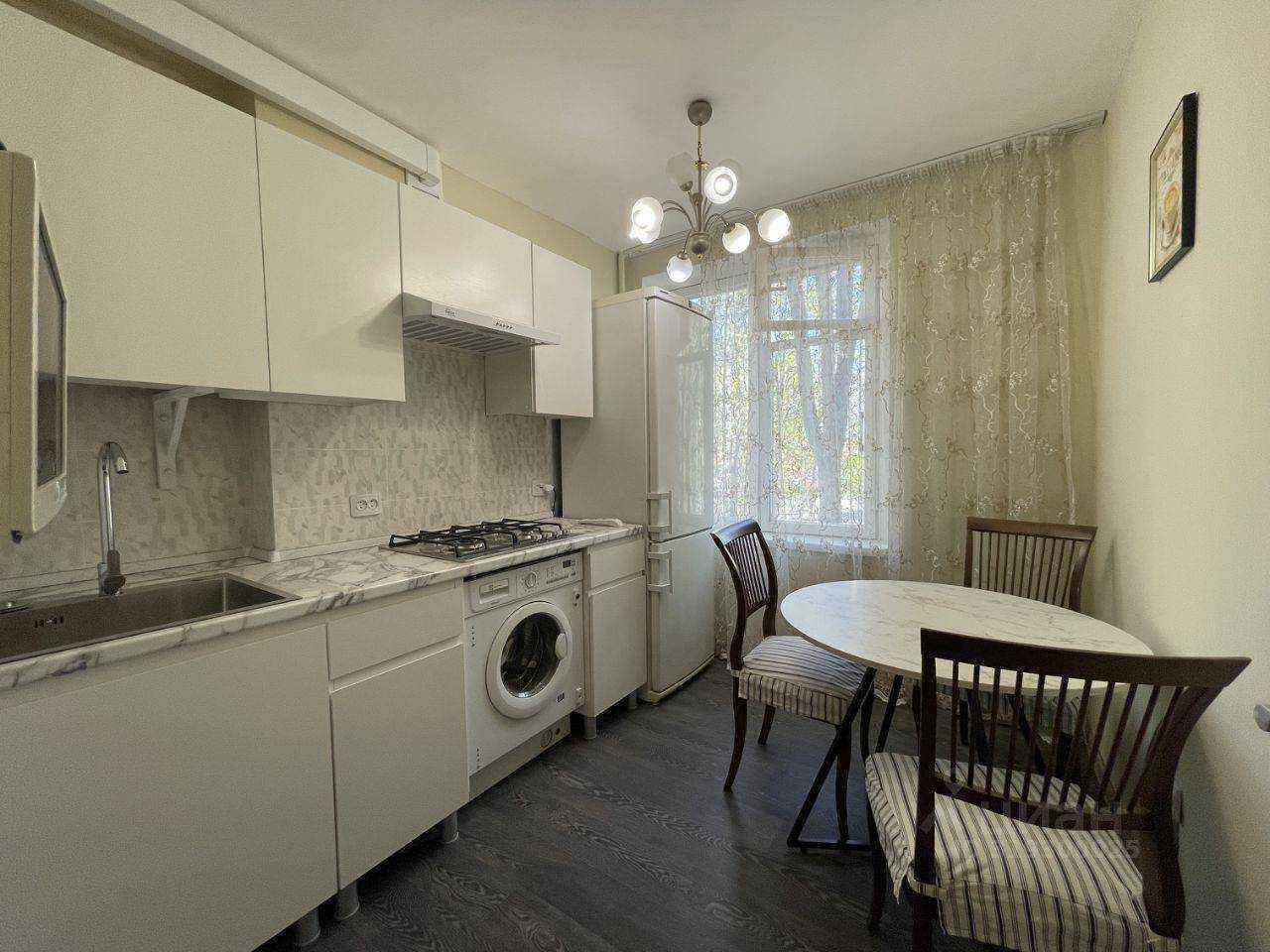 3-комнатная квартира, 65 м² — фотография 3