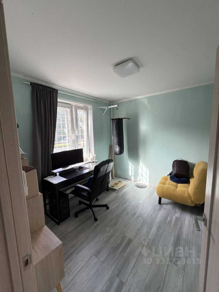4-комнатная квартира, 64 м² — фотография 3