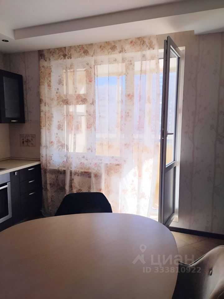 1-комнатная квартира, 52,5 м² — фотография 2