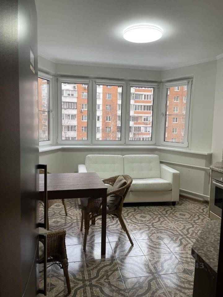 2-комнатная квартира, 65 м² — фотография 2