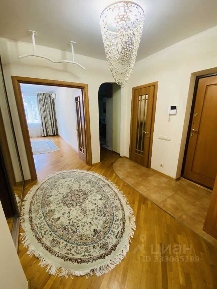 2-комнатная квартира, 68 м² — фотография 3
