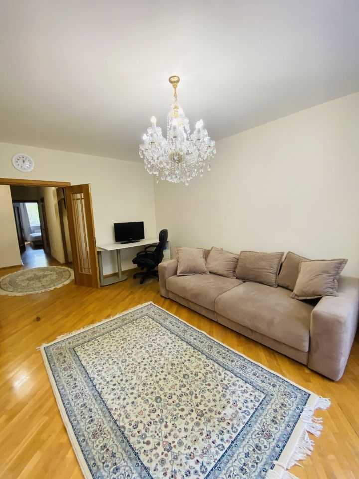 2-комнатная квартира, 68 м² — фотография 2