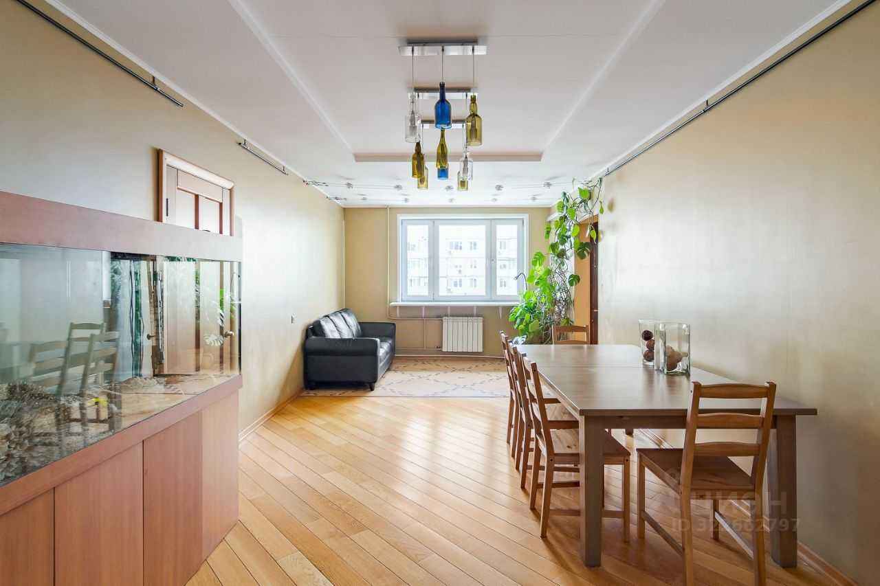 4-комнатная квартира, 111 м²