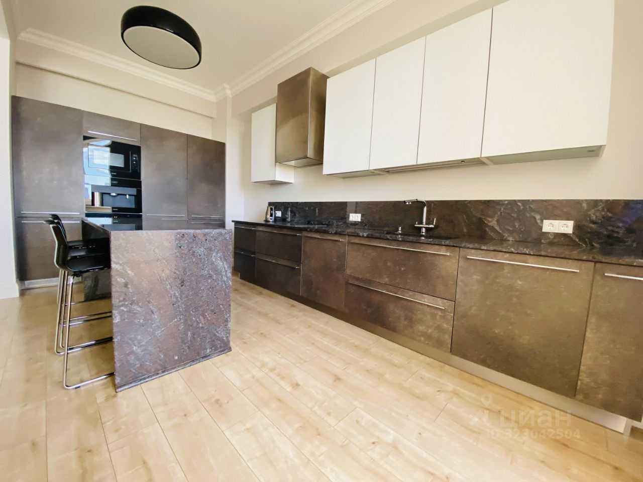 3-комнатная квартира, 140 м² — фотография 3