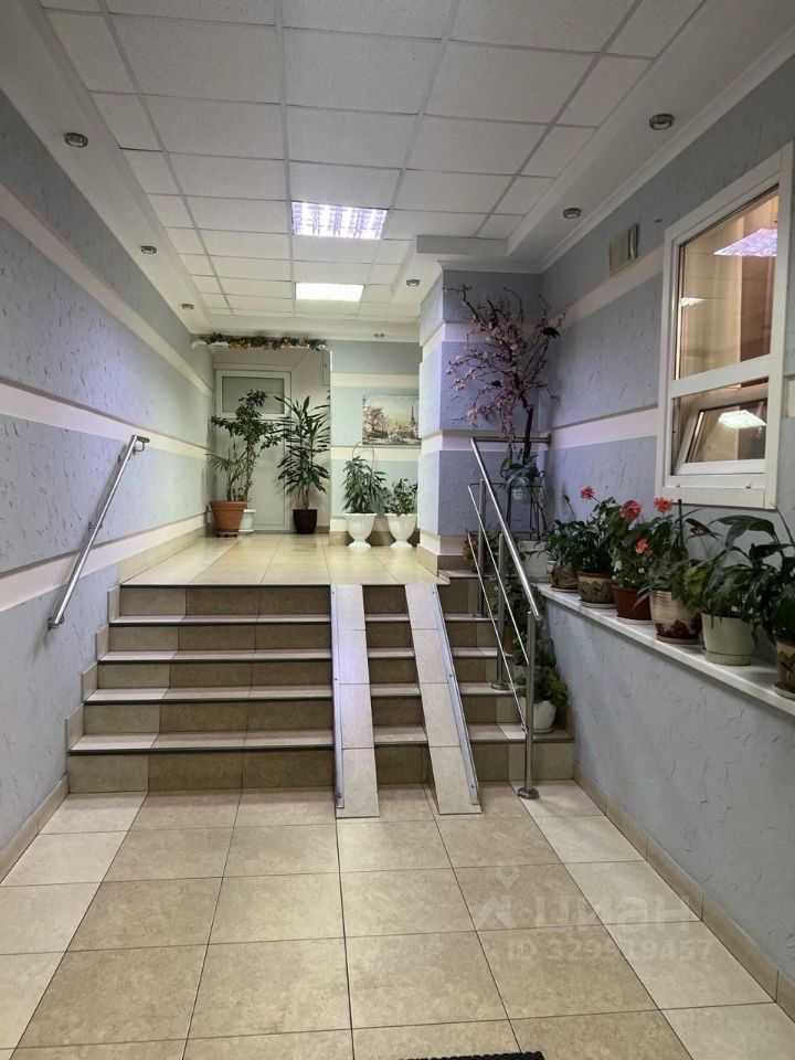 2-комнатная квартира, 66,6 м² — фотография 2