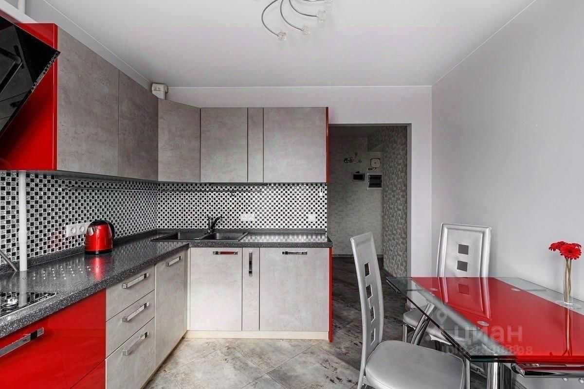 2-комнатная квартира, 52 м² — фотография 2
