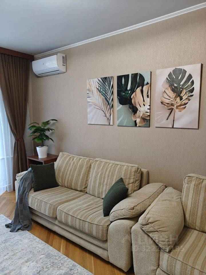 2-комнатная квартира, 56 м² — фотография 2
