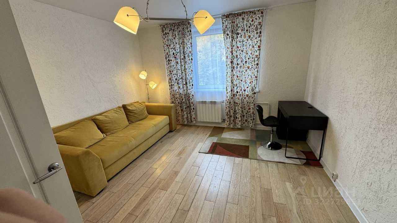 2-комнатная квартира, 55 м² — фотография 2
