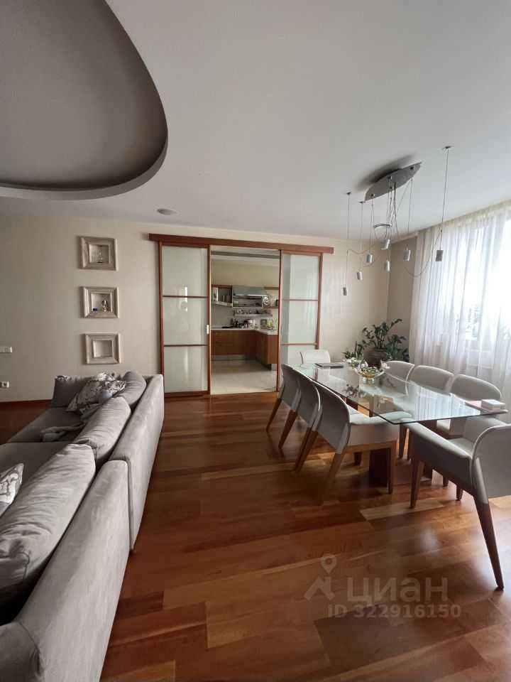 4-комнатная квартира, 192 м² — фотография 3