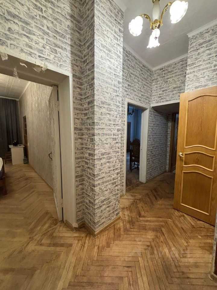 4-комнатная квартира, 85 м²