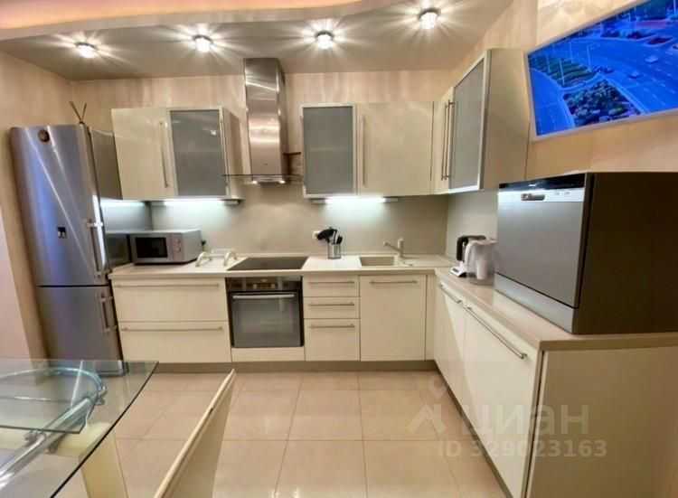2-комнатная квартира, 71,3 м² — фотография 2
