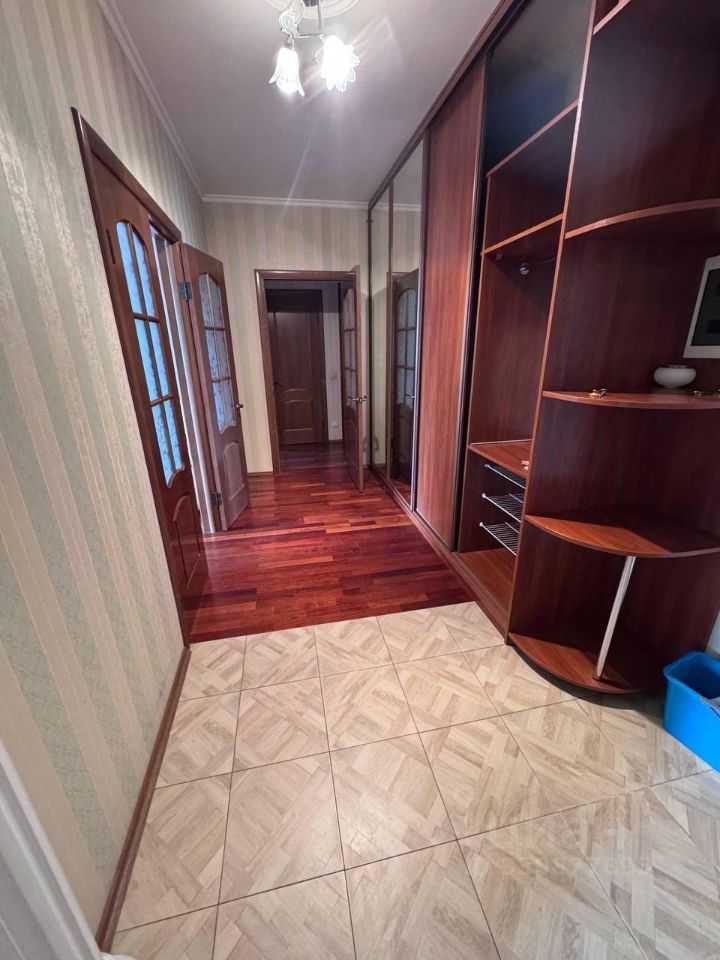 2-комнатная квартира, 71 м² — фотография 3