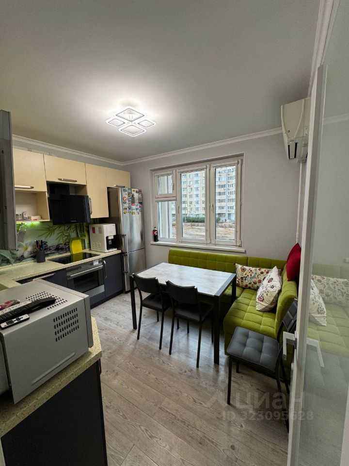 3-комнатная квартира, 80 м² — фотография 2