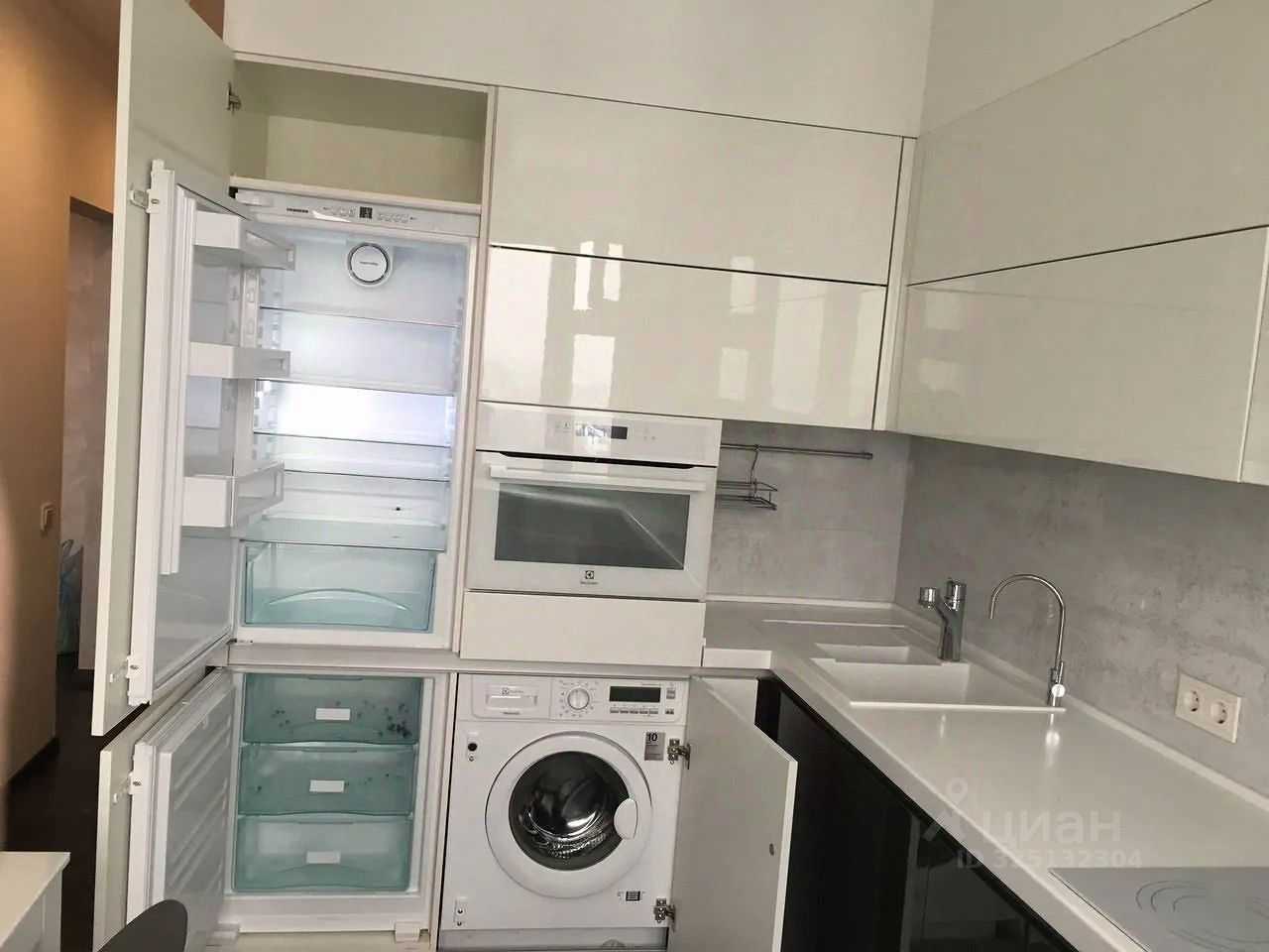 2-комнатная квартира, 53 м² — фотография 2