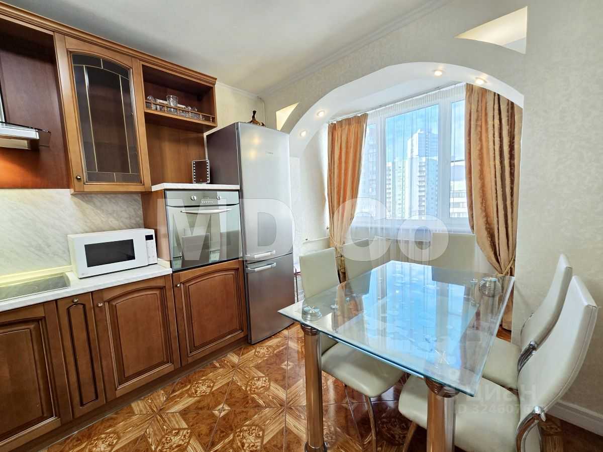 2-комнатная квартира, 70 м² — фотография 2