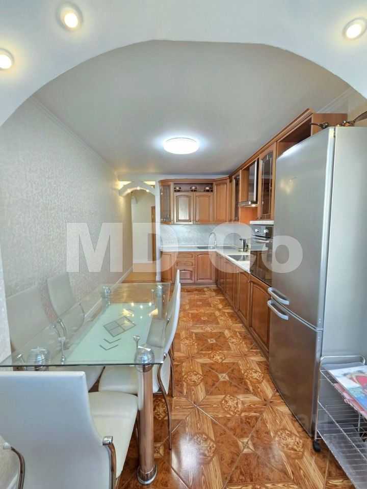 2-комнатная квартира, 70 м² — фотография 3